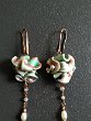 PEARLS FLOWER EARRINGS 02 Price 40€ - Flower pendants earrings in synthetic clay, glass pearls and natural micro-pearls.